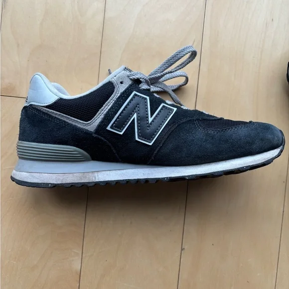 New Balance 574 - Picture 5 of 6